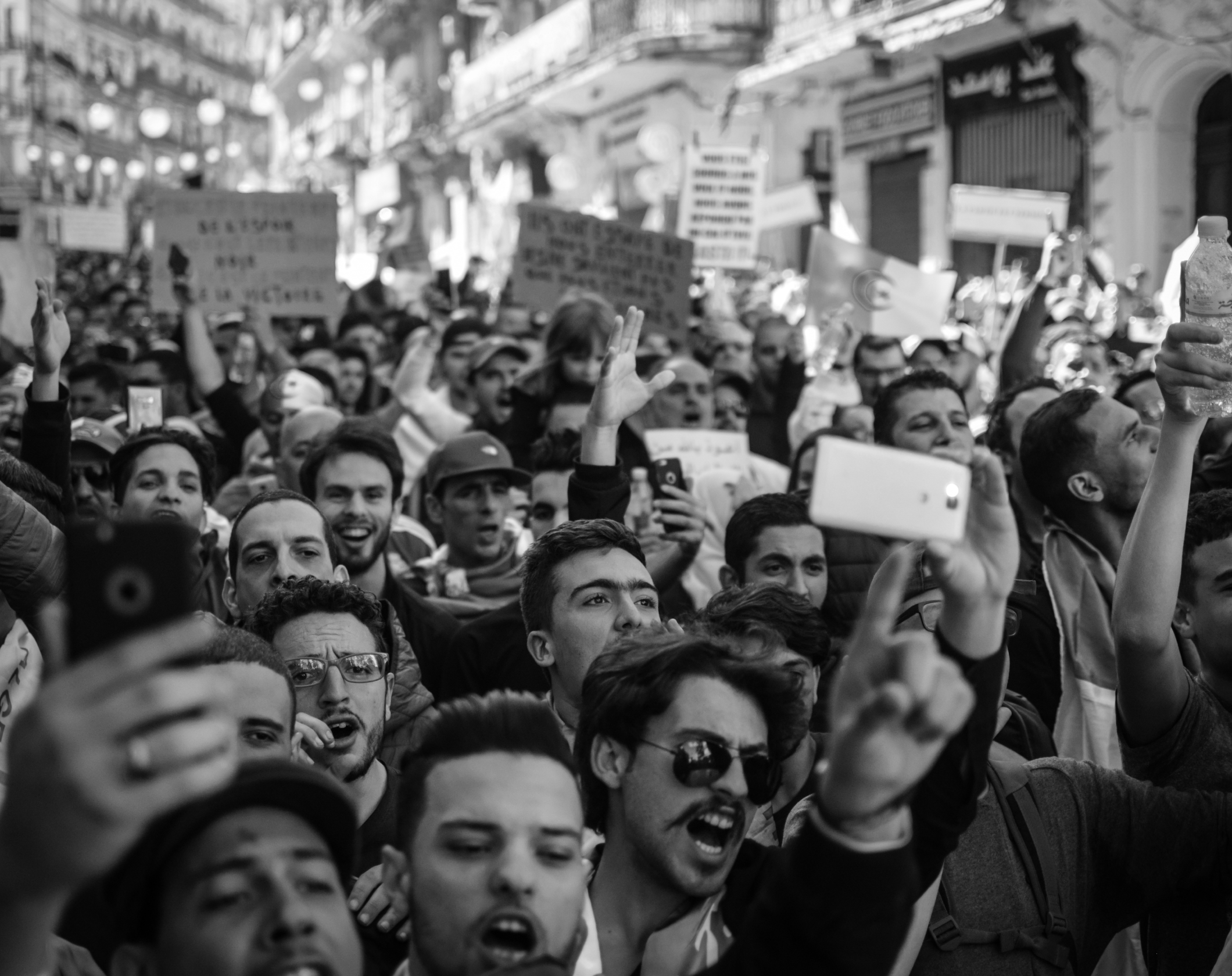 Britain hit by biggest day of strikes in a decade as pay disputes escalate-min